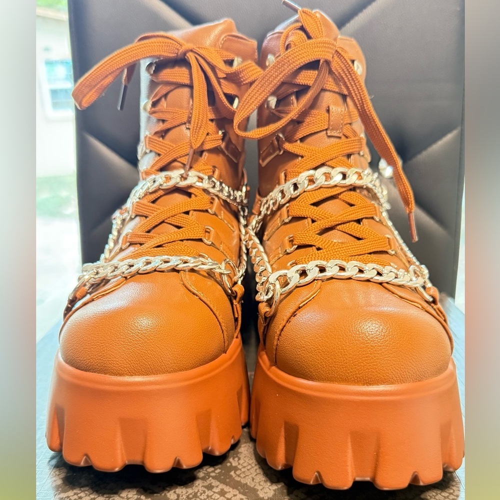 Cape Robbin Chunky Brown Platform Boots. New in Box. size10.fast 🚚📦 $70retail - Picture 14 of 16
